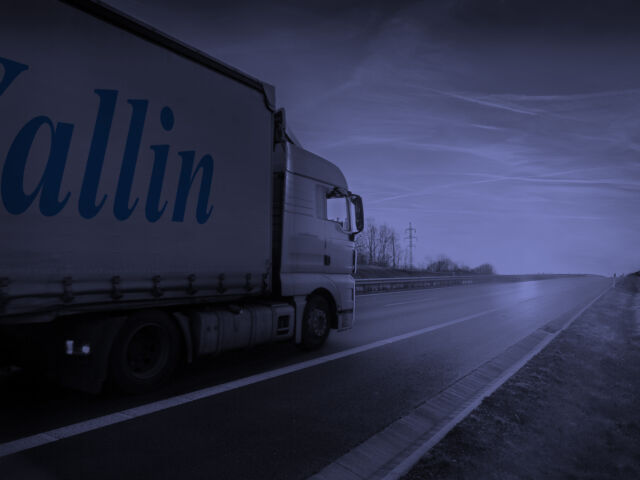Truck,Transportation,At,Sunset